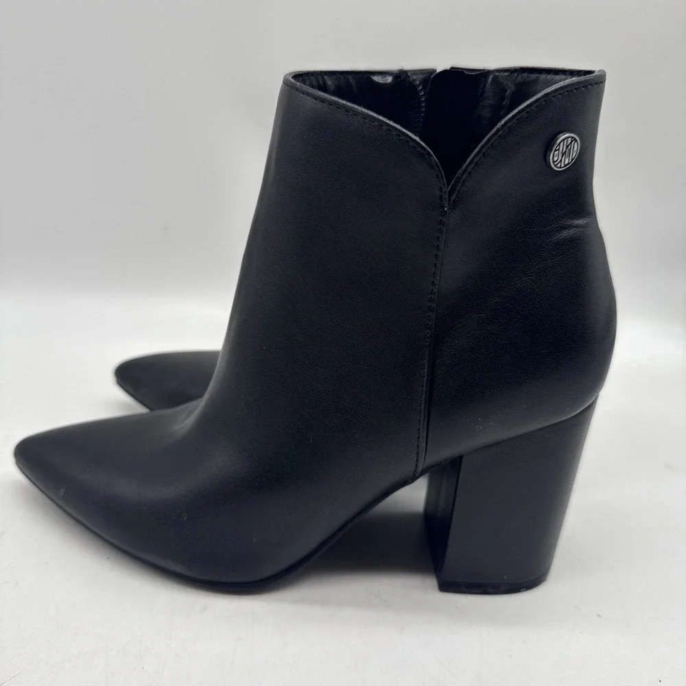 UNISA Block‎ Heel Booties Womens 5.5 Ankle Boots Black Faux Leather Minimalist